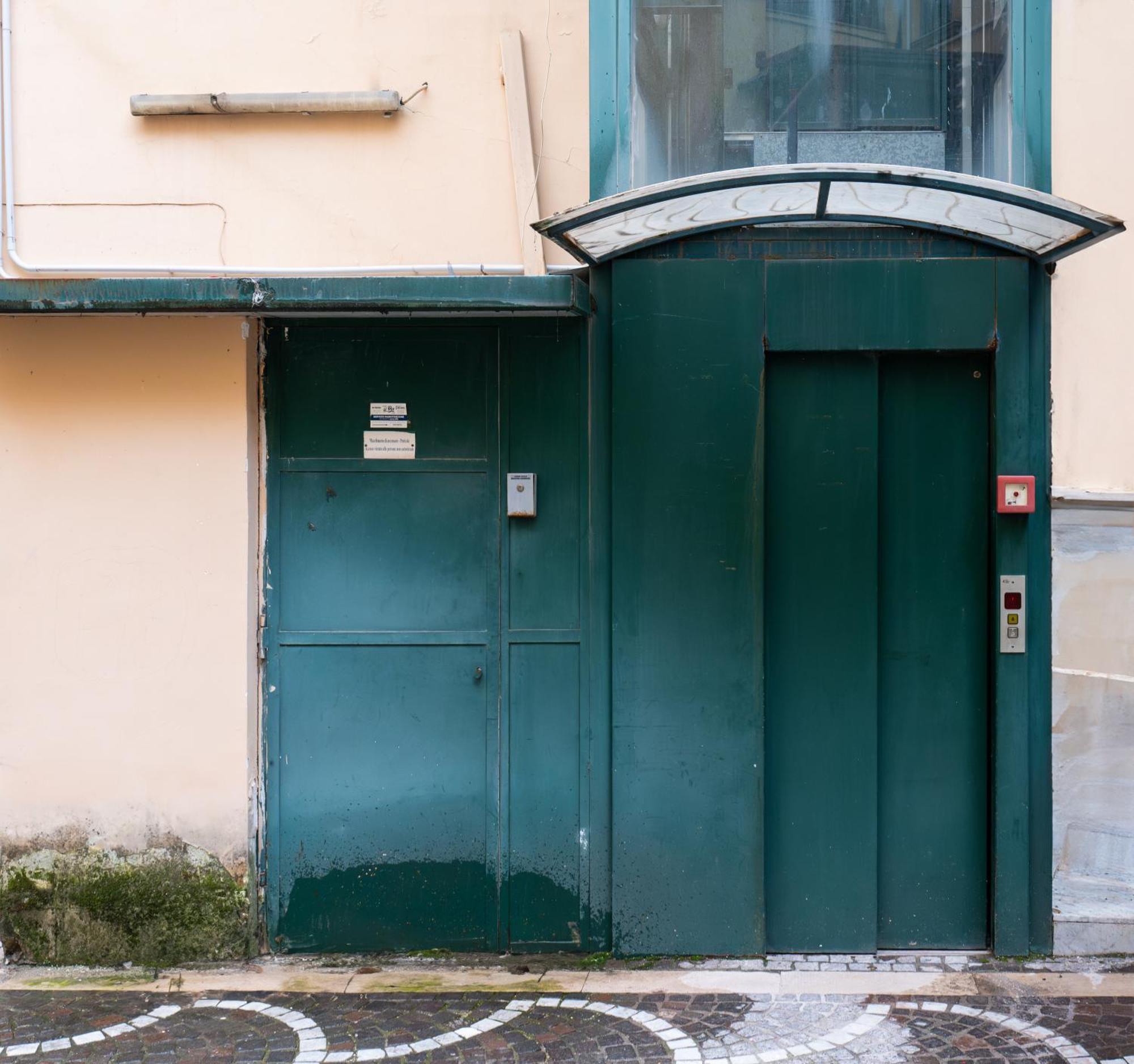 Garibaldi 125 Hotel Naples Exterior photo